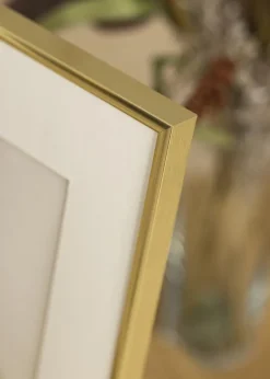 Ramme Visby Blank Guld 40x50 cm - Passepartout Hvid 29,7x42 cm (A3)