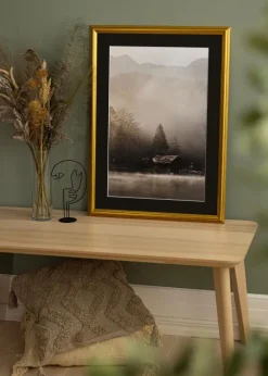 Ramme Västkusten Guld 70x100 cm - Passepartout Sort 62x85 cm