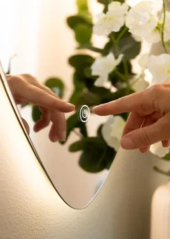 Spejl Rumination LED 50x70 cm