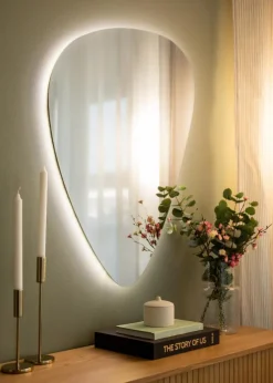 Spejl Rumination LED 70x90 cm